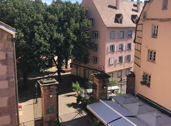 Colombages De La Lauch 公寓